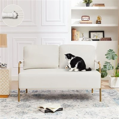 Sofa da tối giản với chân kim loại